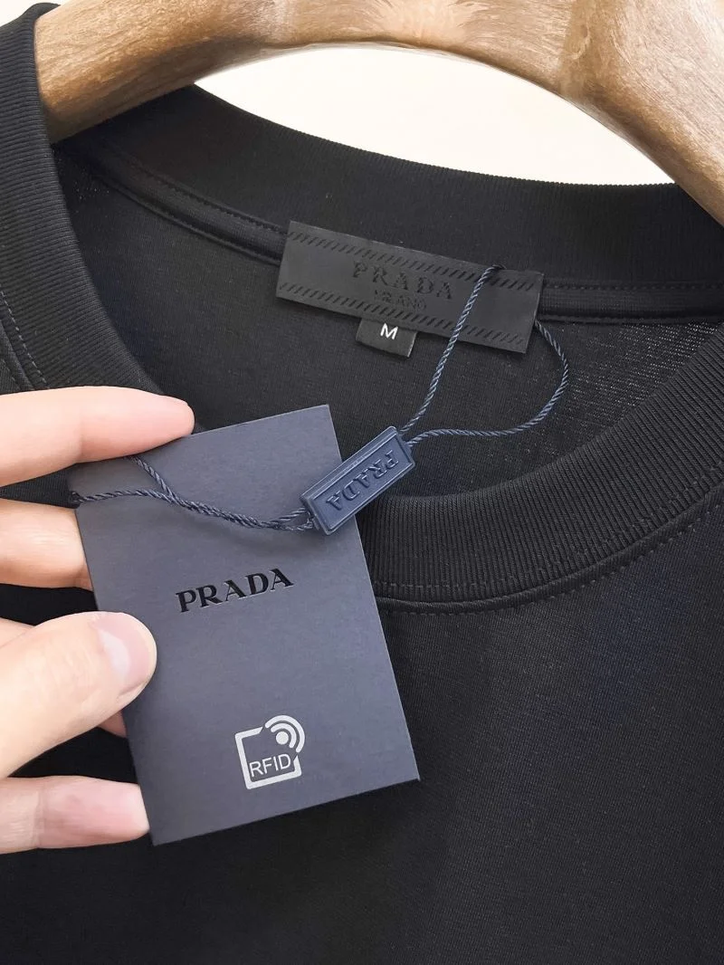 Casual Prada T-Shirts 165598