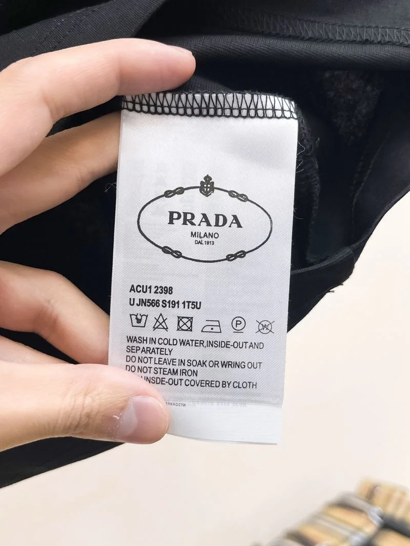 Casual Prada T-Shirts 165598