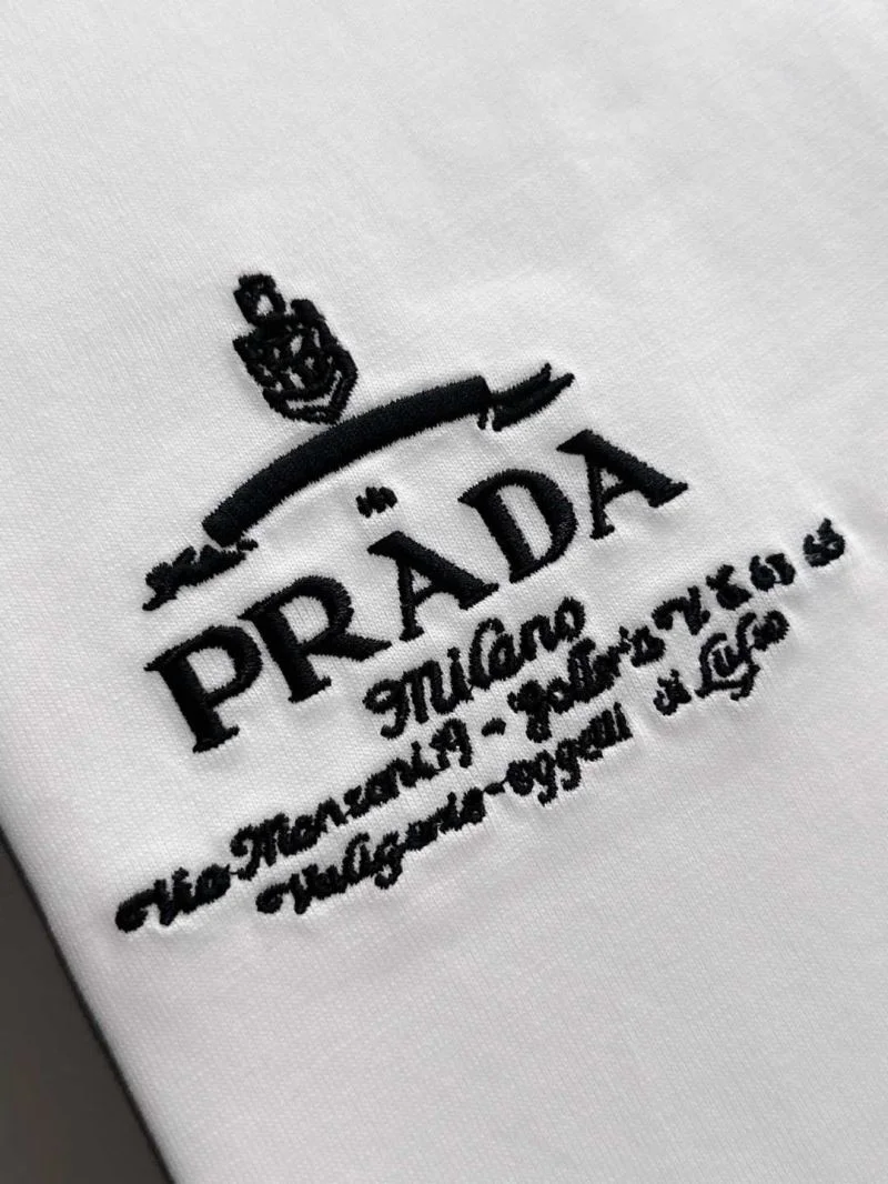 EyeCatching Prada T-Shirts 167022