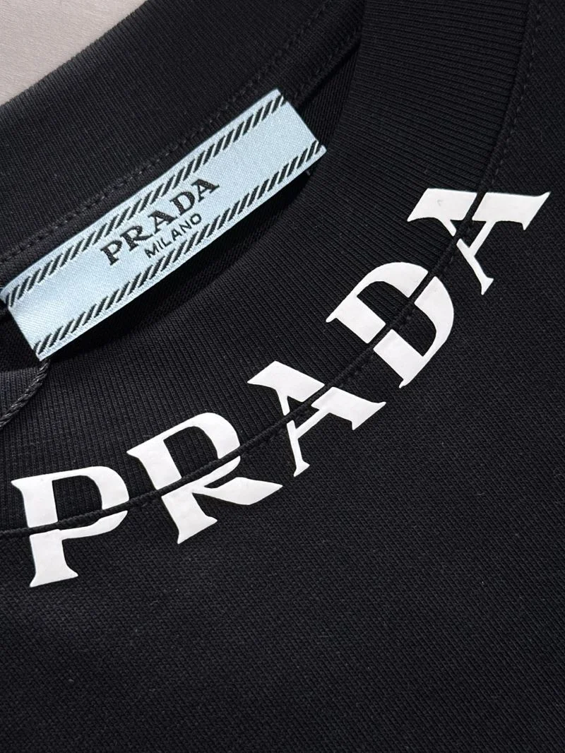 Prada T-Shirts Breathable 167054