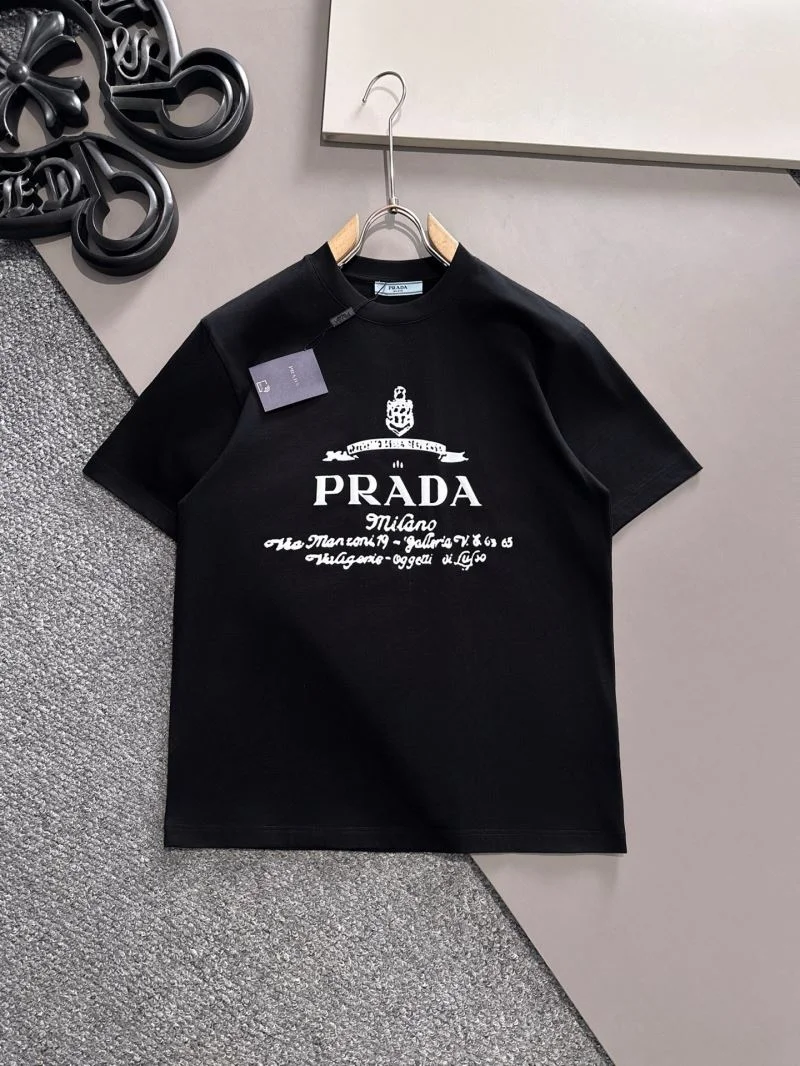 Classic Prada T-Shirts 167050