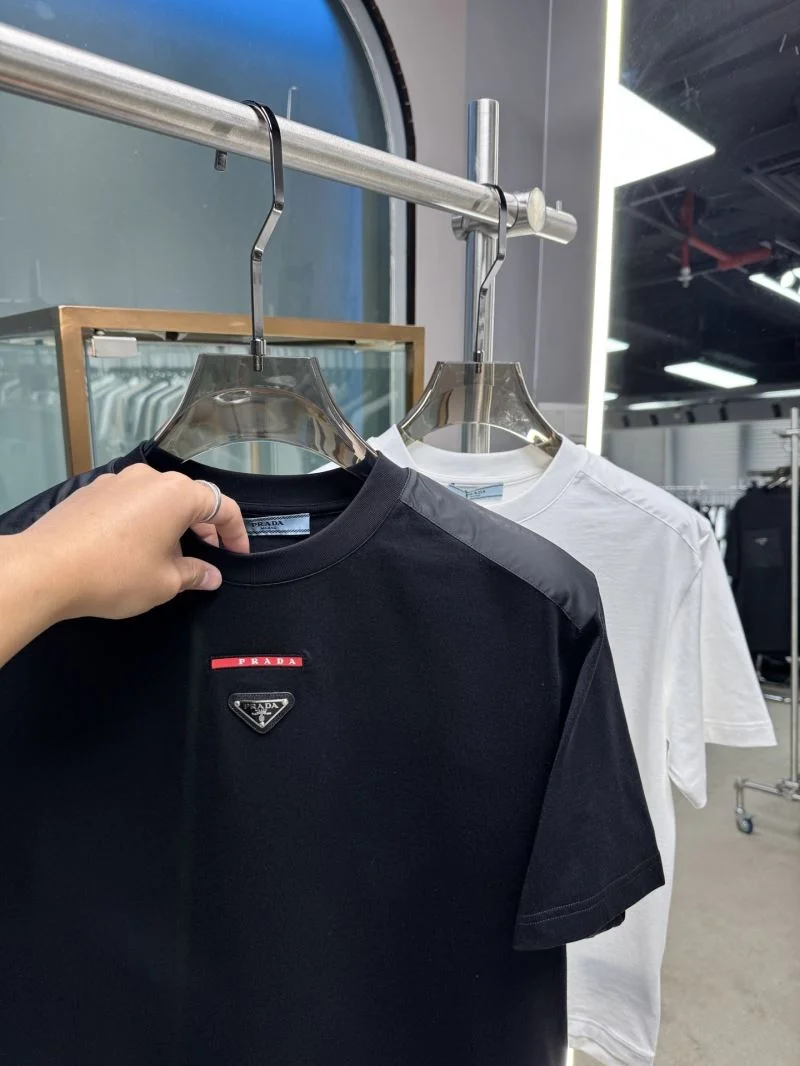 Vibrant Prada T-Shirts 167015