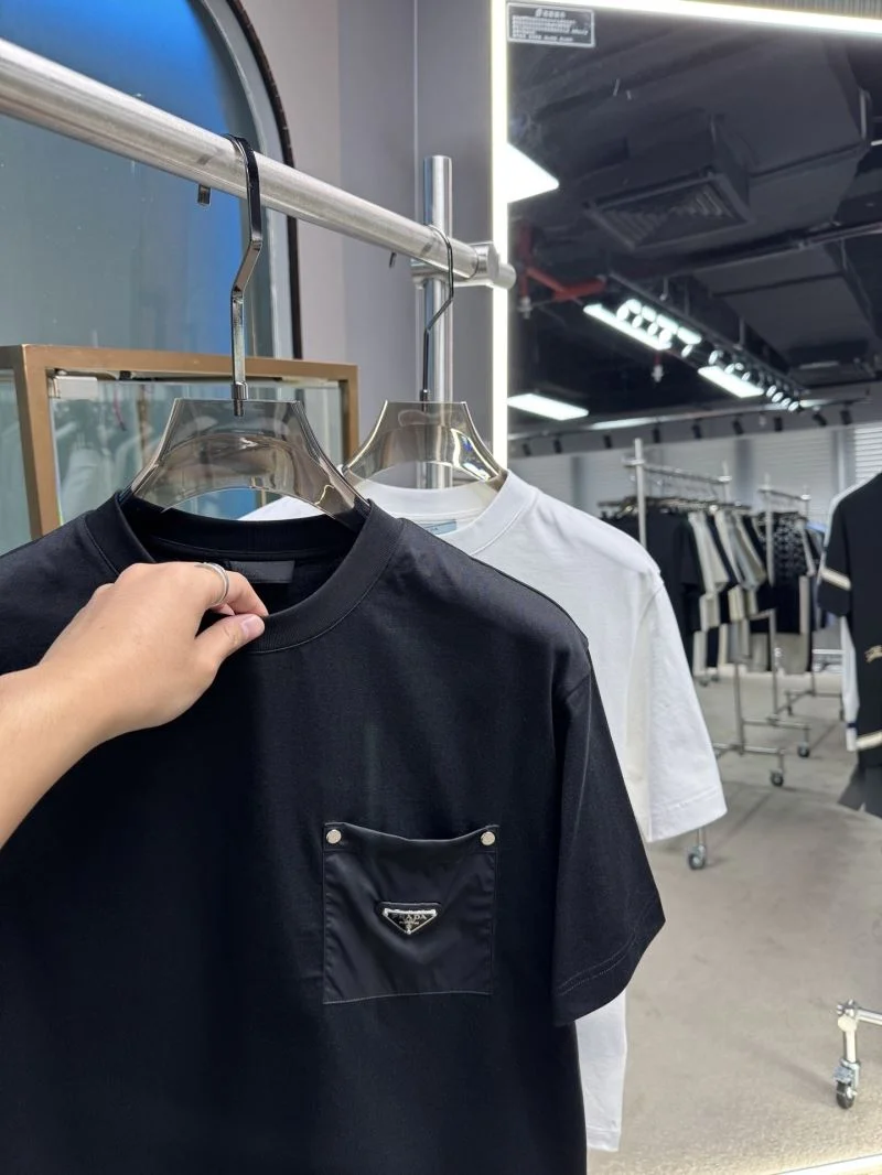 Prada T-Shirts Seasonal 167048