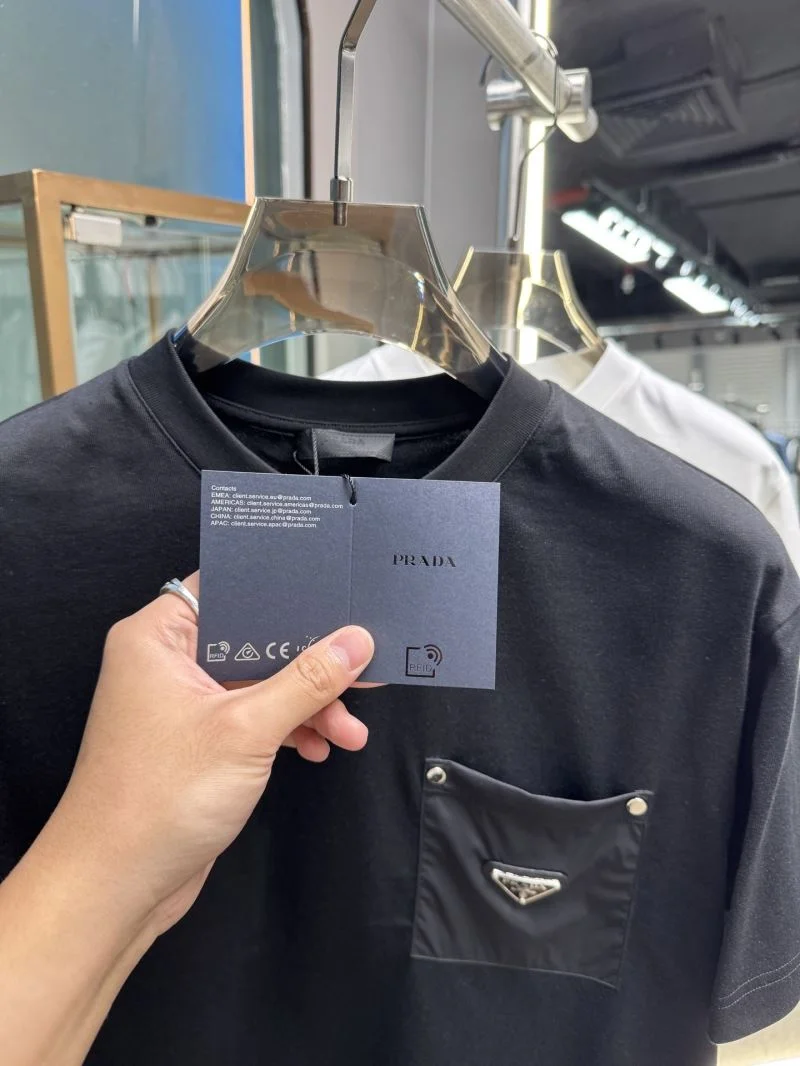 Prada T-Shirts Seasonal 167048