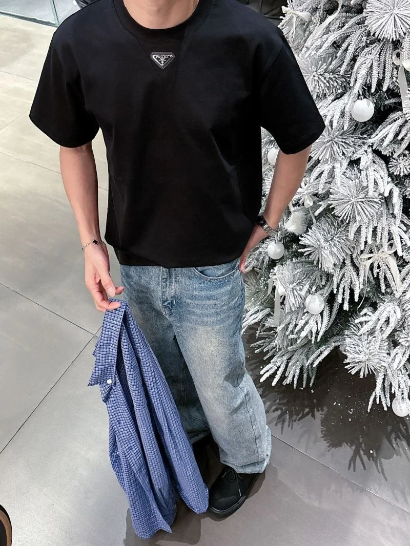 Prada T-Shirts Comfortable 167035
