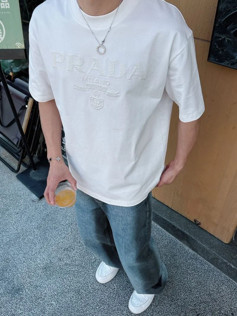 Prada T-Shirts FreshLook 167030