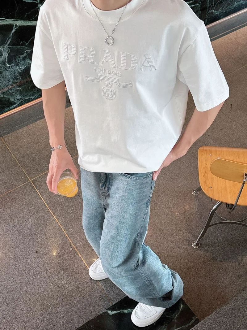 Prada T-Shirts FreshLook 167030