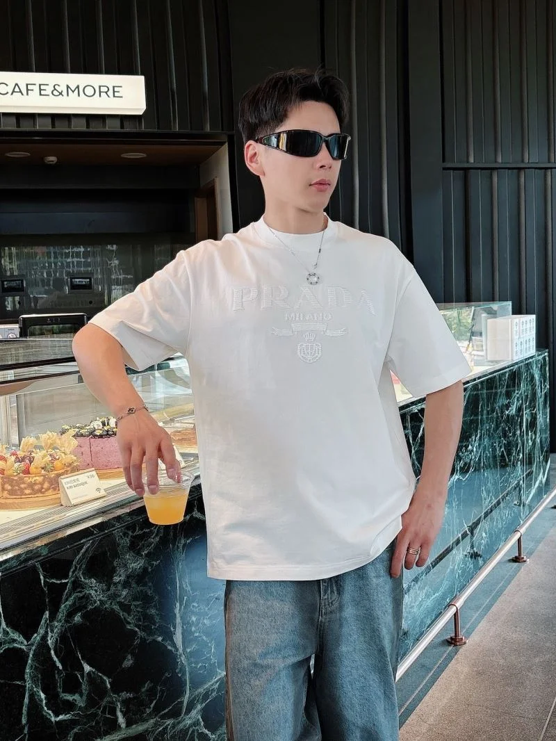 Prada T-Shirts FreshLook 167030