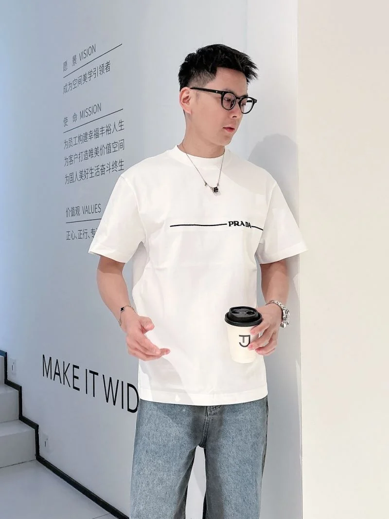 MultiPurpose Prada T-Shirts 167034