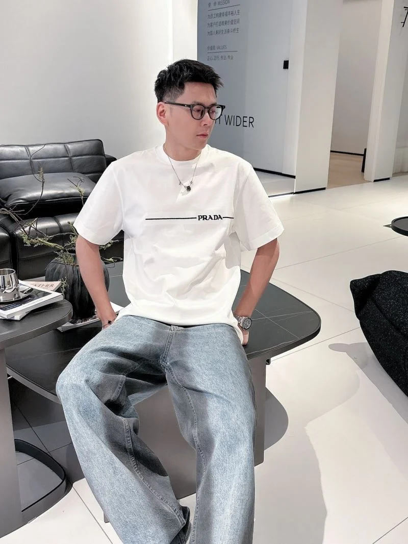 MultiPurpose Prada T-Shirts 167034