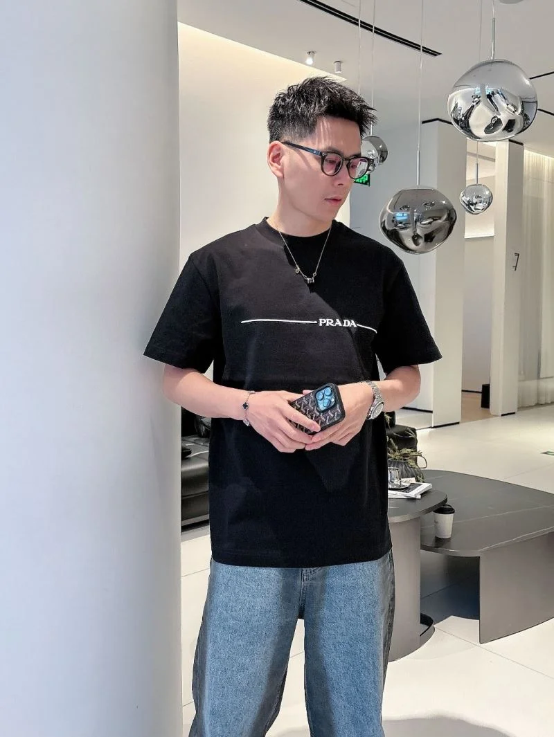 Prada T-Shirts GoAnywhere 167044