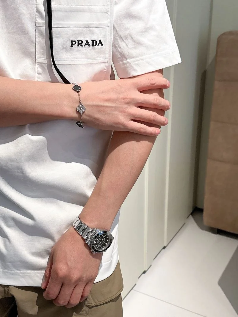 OdorResistant Prada T-Shirts 167028