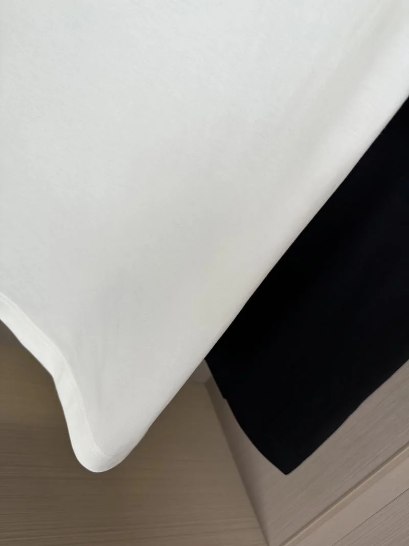 WellDesigned Prada T-Shirts 167010