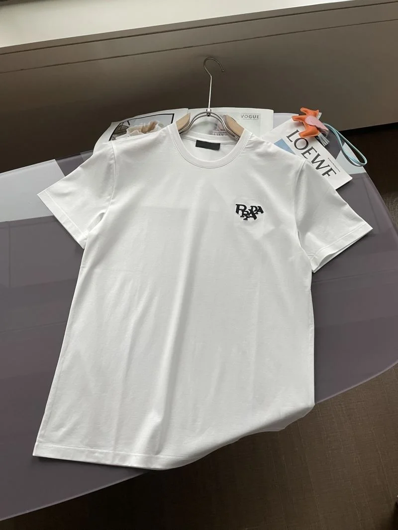Prada T-Shirts Sophisticated 167008