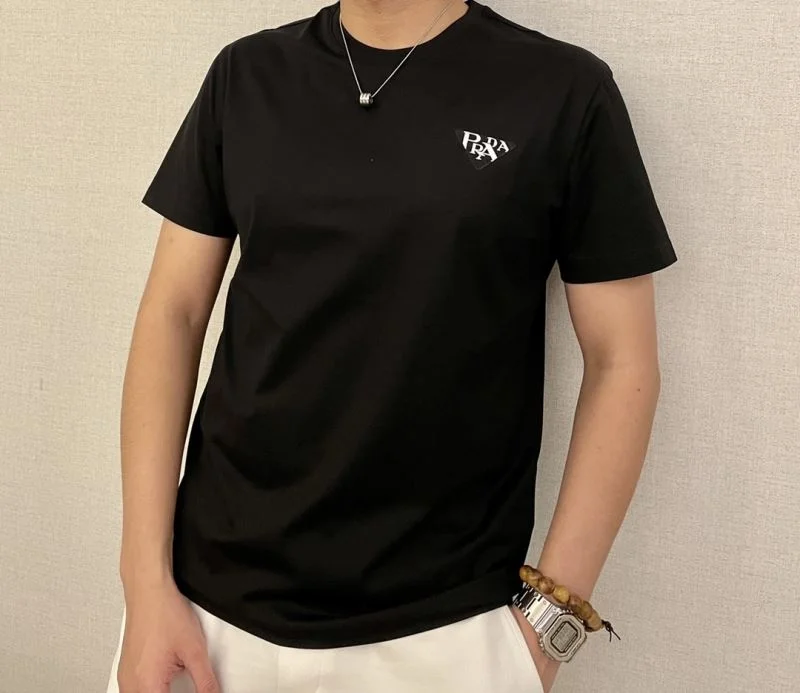 ModernLook Prada T-Shirts 167007