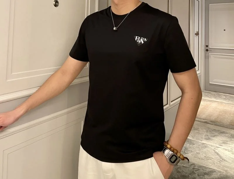 ModernLook Prada T-Shirts 167007