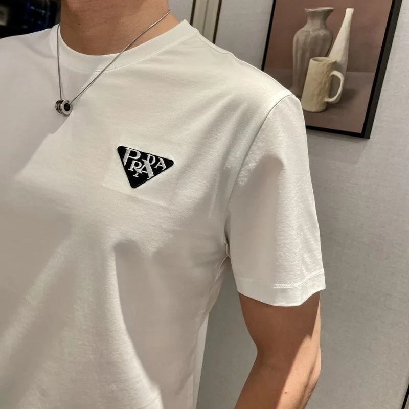 NewStyle Prada T-Shirts 167006