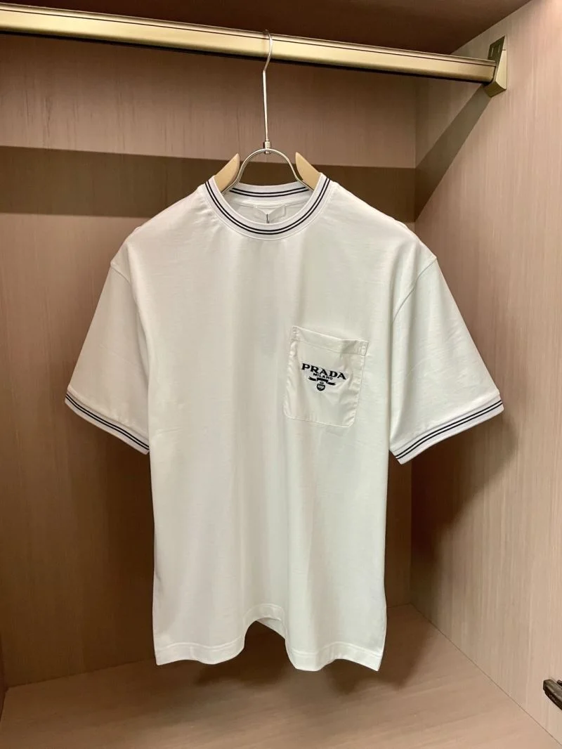 Prada T-Shirts Stylish 167004