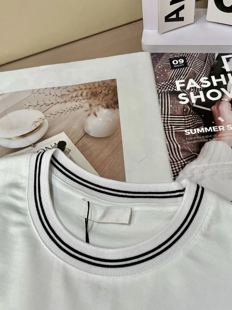 Prada T-Shirts Stylish 167004