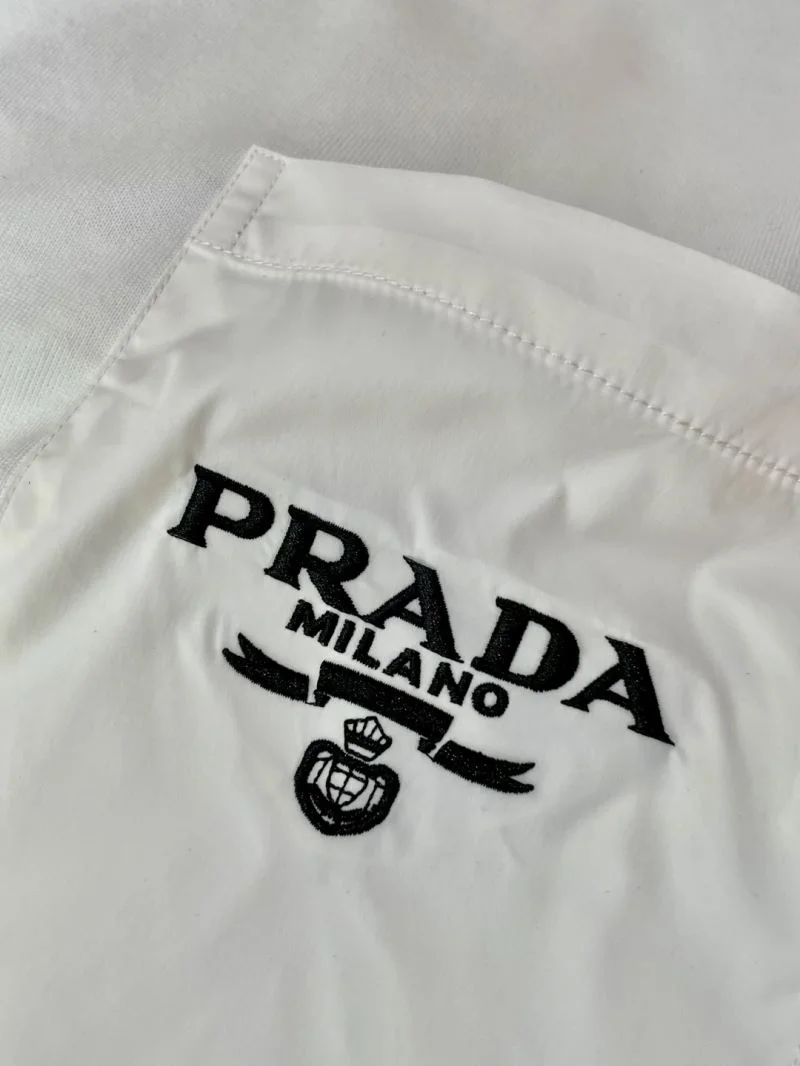 Prada T-Shirts Stylish 167004