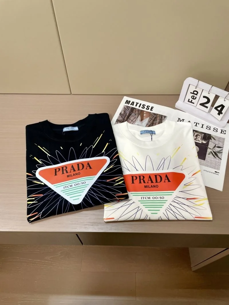 Seasonal Prada T-Shirts 166998
