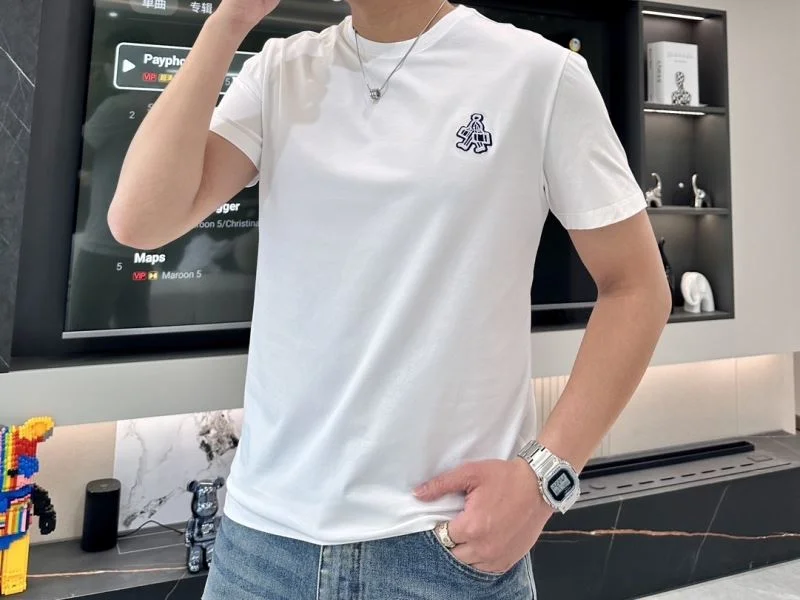 Prada T-Shirts Minimalist 166993