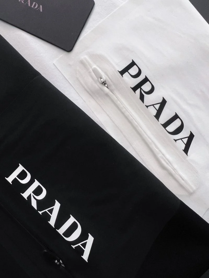 Bold Prada T-Shirts 167001