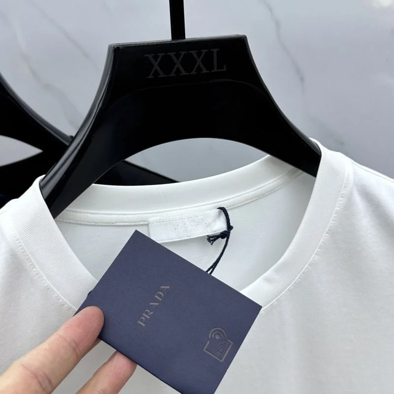 MultiPurpose Prada T-Shirts 166995