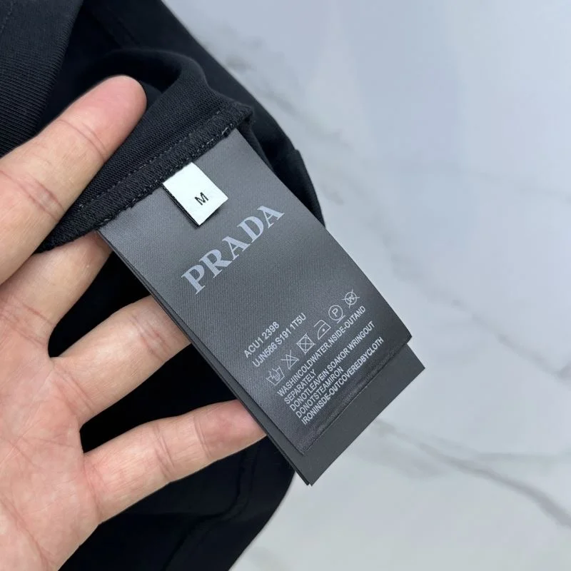 Sleek Prada T-Shirts 166996