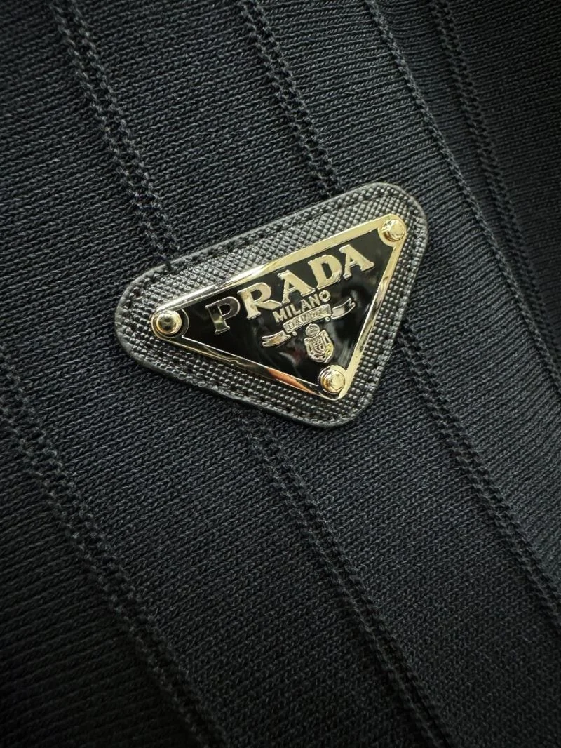 FlexibleFit Prada T-Shirts 166979
