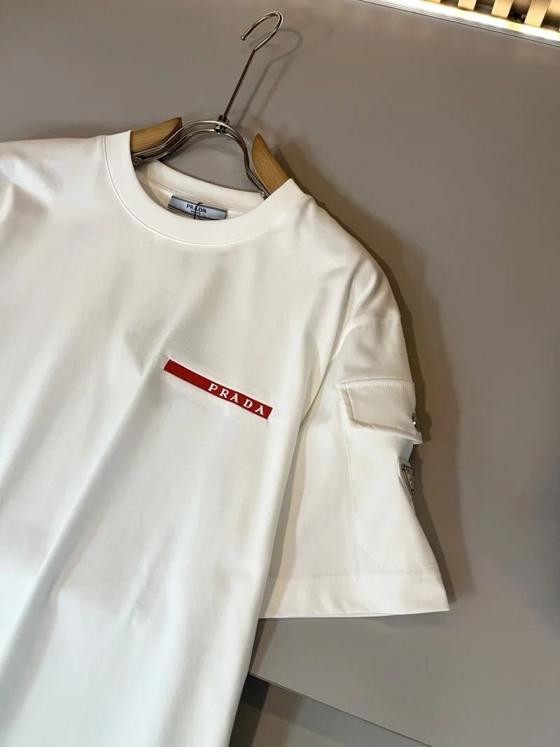 Youthful Prada T-Shirts 166958