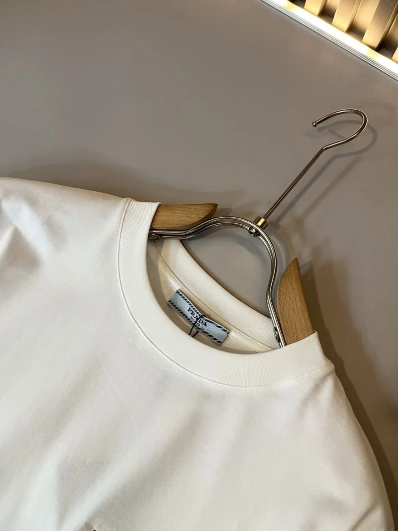 Youthful Prada T-Shirts 166958