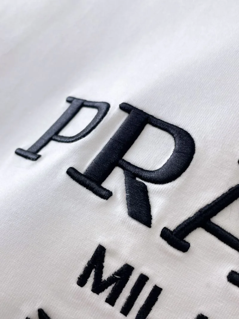 Trendy Prada T-Shirts 166956