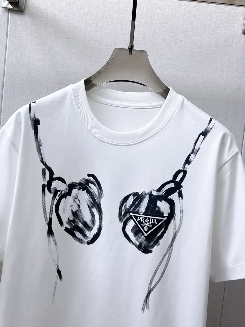 Prada T-Shirts ComfortFit 166960