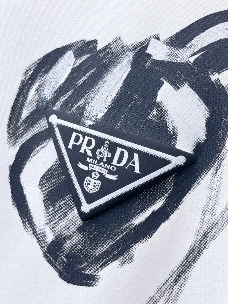 Prada T-Shirts ComfortFit 166960
