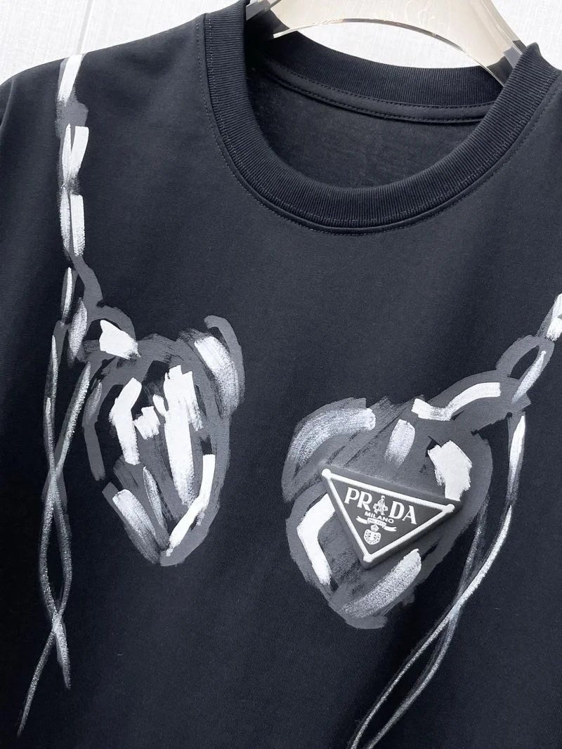 Flexible Prada T-Shirts 166961