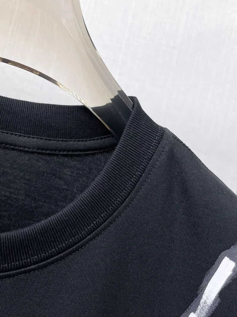 Flexible Prada T-Shirts 166961