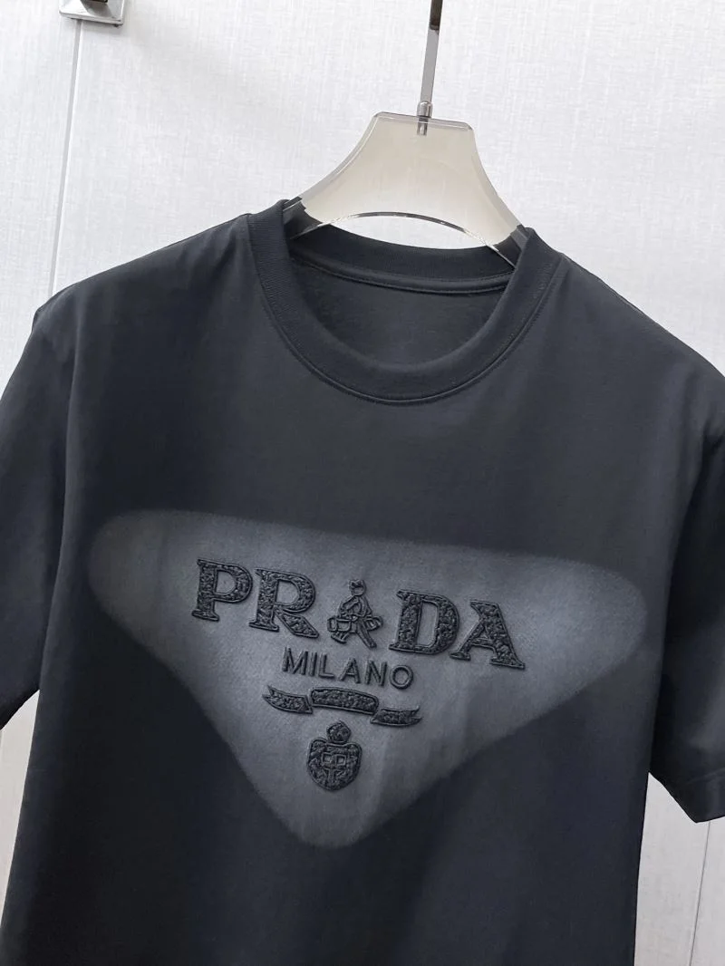 Seasonal Prada T-Shirts 166947