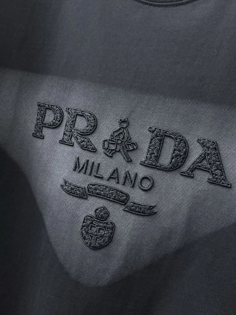 Seasonal Prada T-Shirts 166947