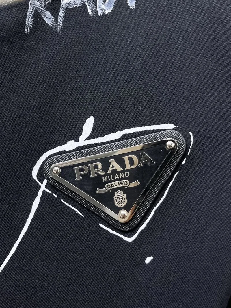 Prada T-Shirts Elegant 166983