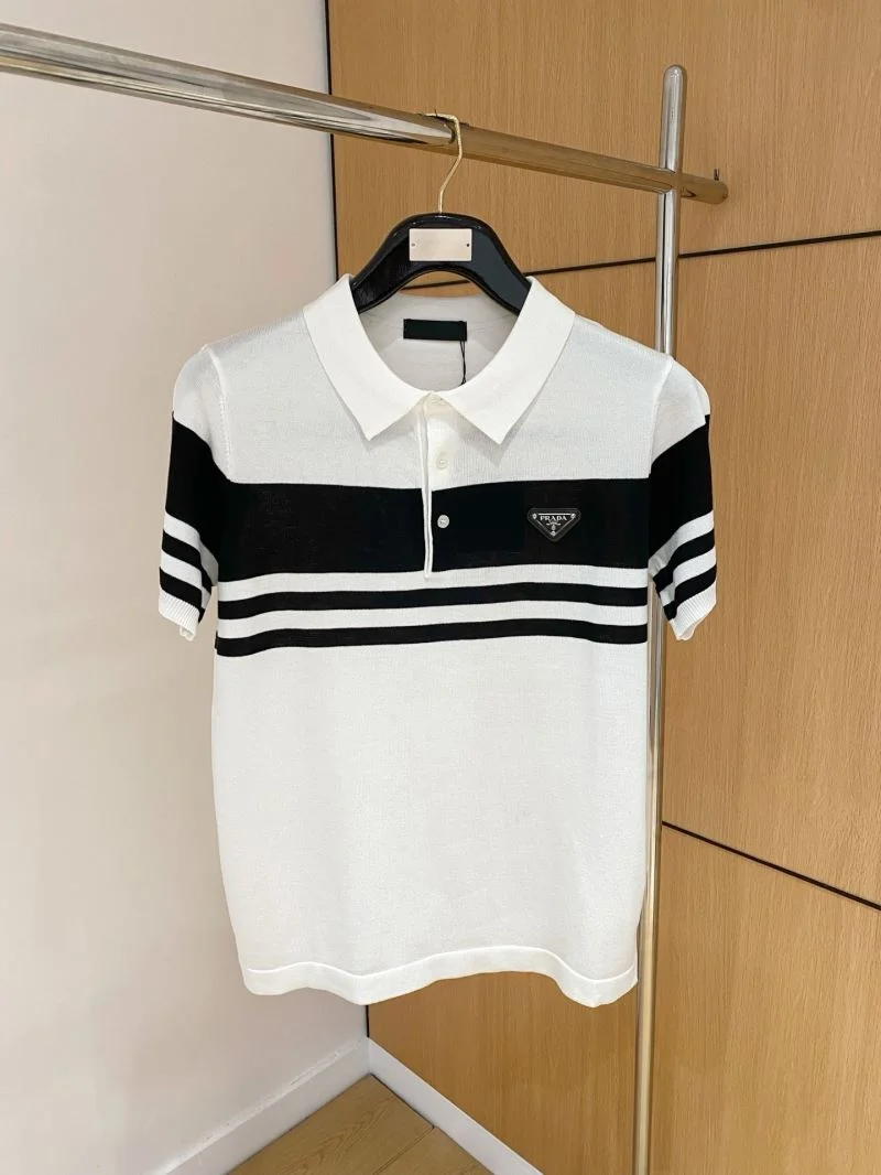 Snug Prada T-Shirts 166940