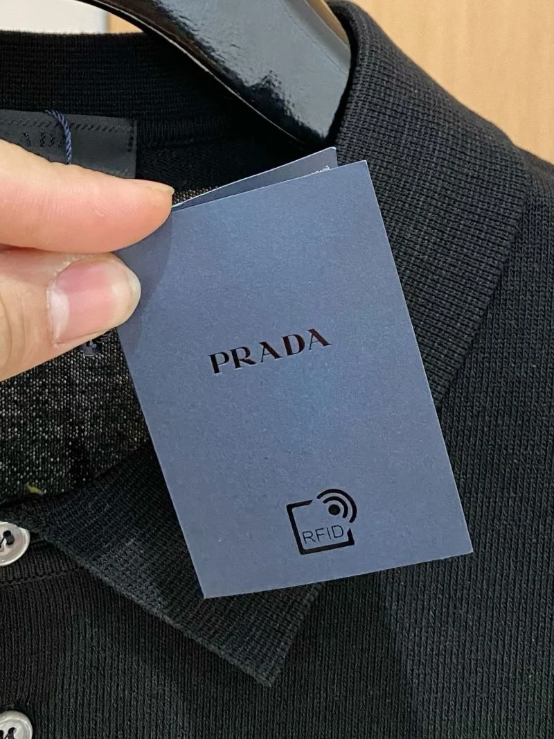 Stretchable Prada T-Shirts 166939