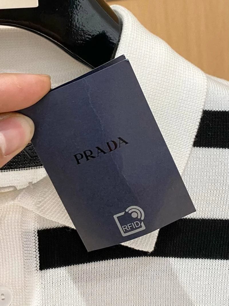 Prada T-Shirts Versatile 166938