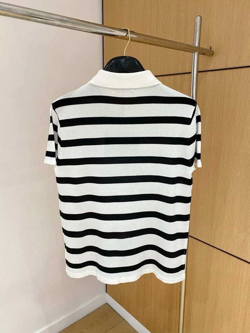 Prada T-Shirts Versatile 166938