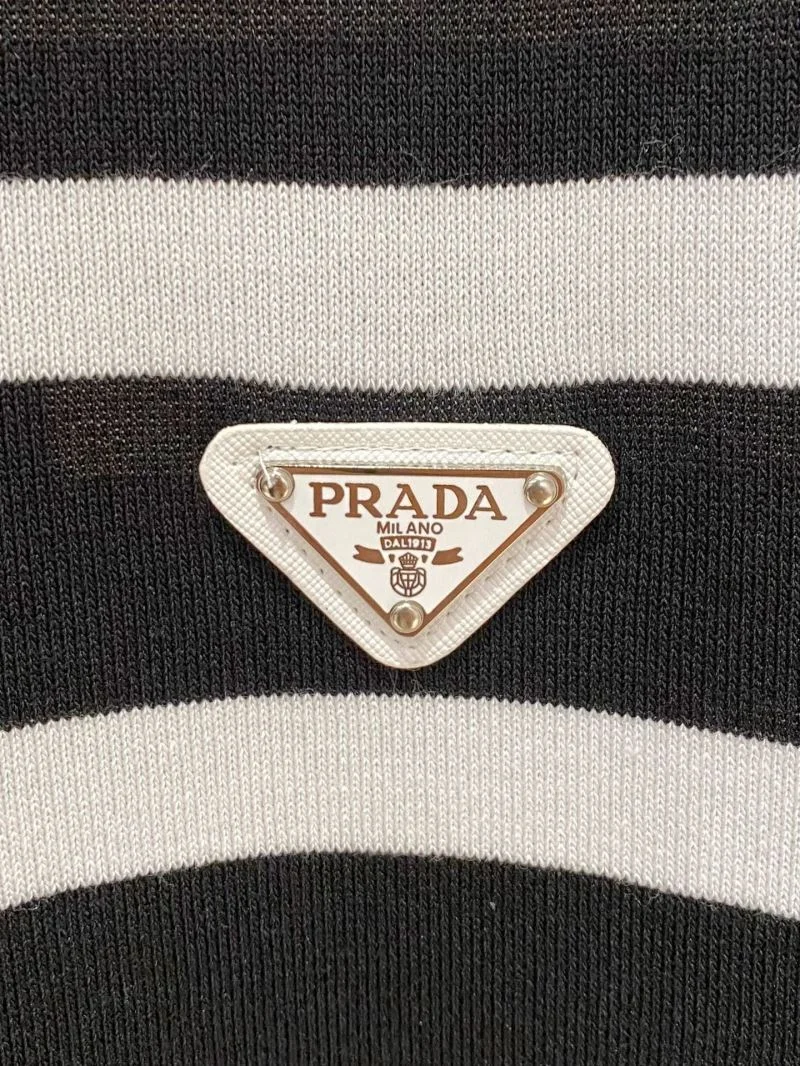 Prada T-Shirts Reliable 166970