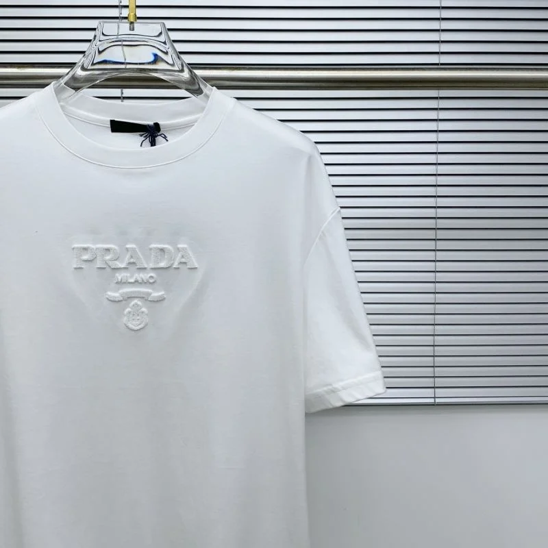 Seasonal Prada T-Shirts 166973