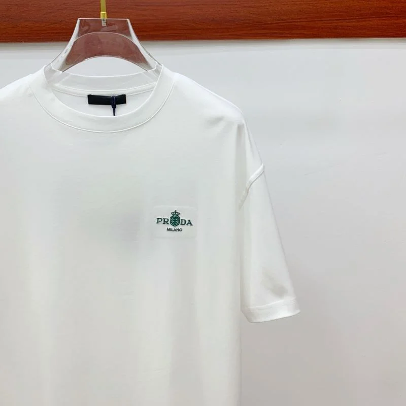 Minimalist Prada T-Shirts 166935