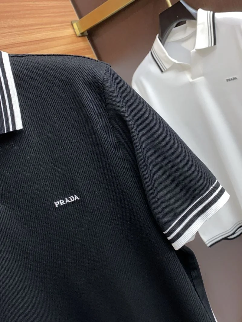 Prada T-Shirts Sleek 166931