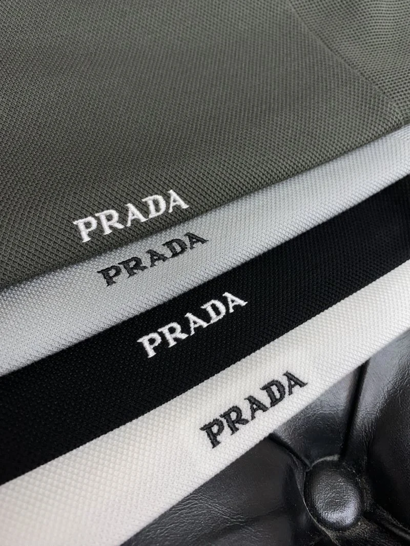 Vibrant Prada T-Shirts 166928
