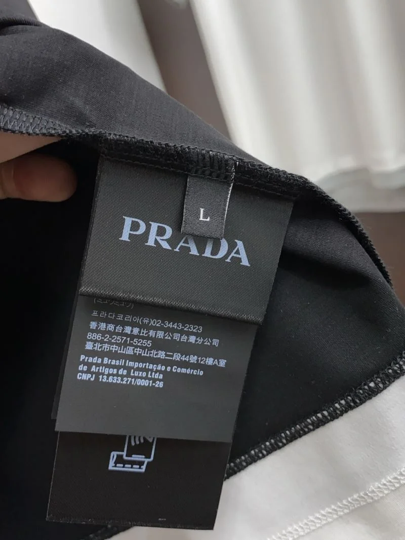 UrbanChic Prada T-Shirts 166925